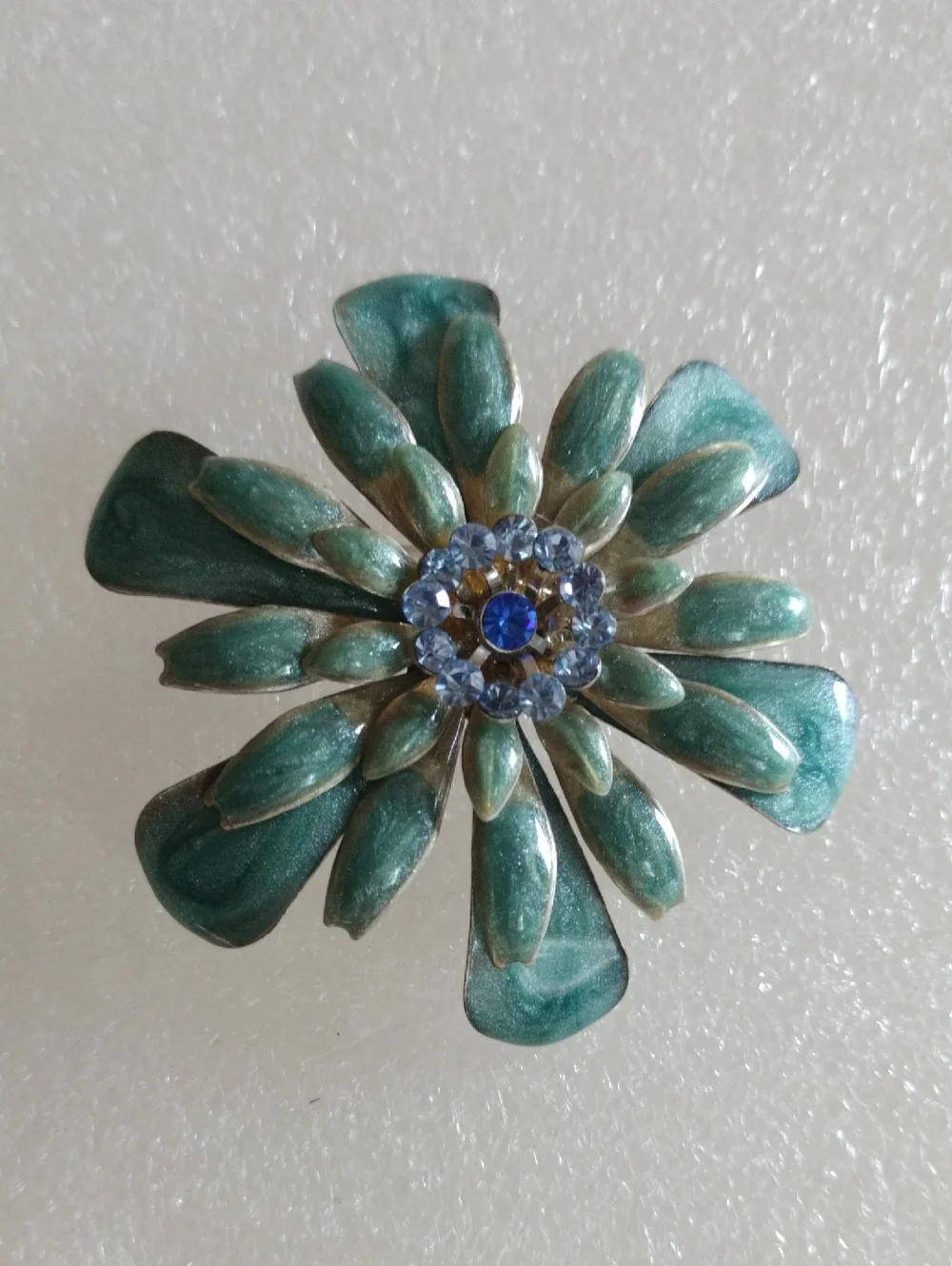 VINTAGE Assorted Women's Pins Napier Flower Poppy Enamel, Crystals Lot